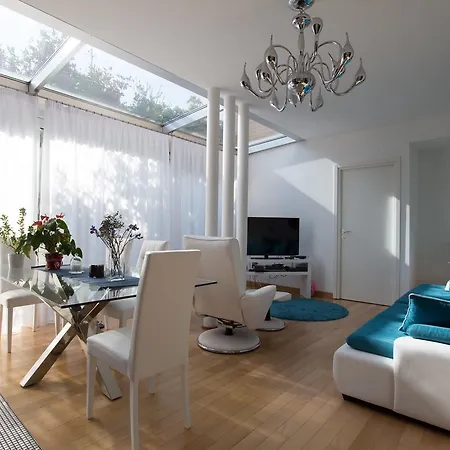 Domus