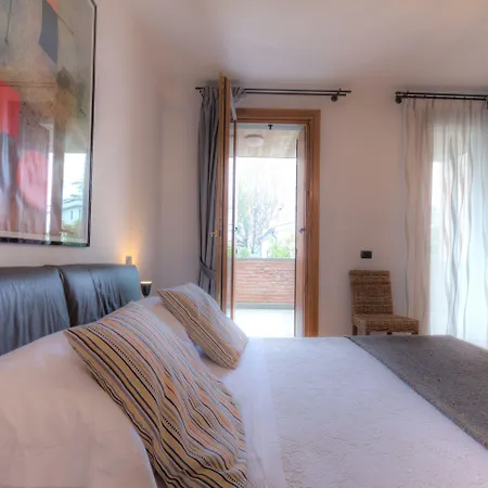 Guest house Domus 3*